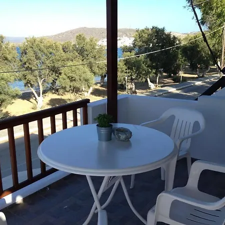 Guest house Soulis Adamantas (Milos)