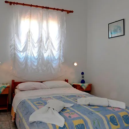 Soulis Guest house Adamantas (Milos)